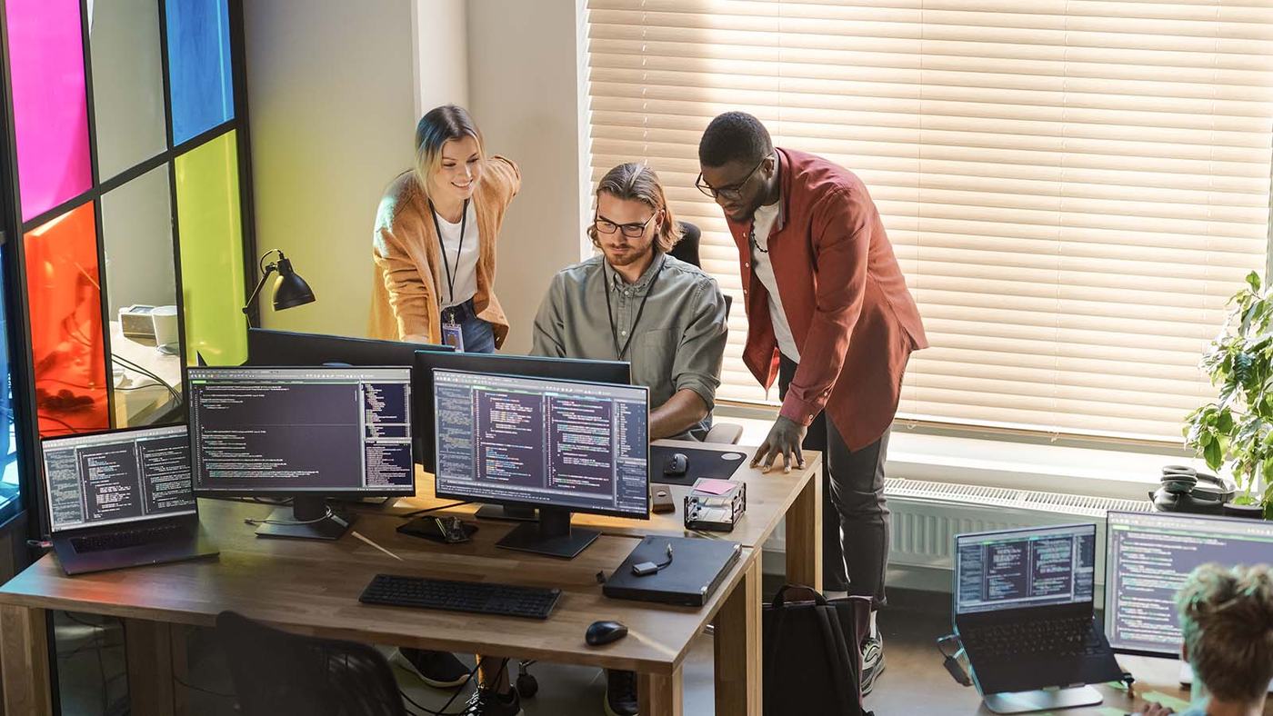 Outsourcing CRM Data: 5 Reasons to Use a Provider Specialising in Your Industry