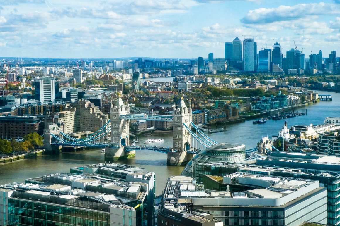 An image of UK Parliament to represent UK law